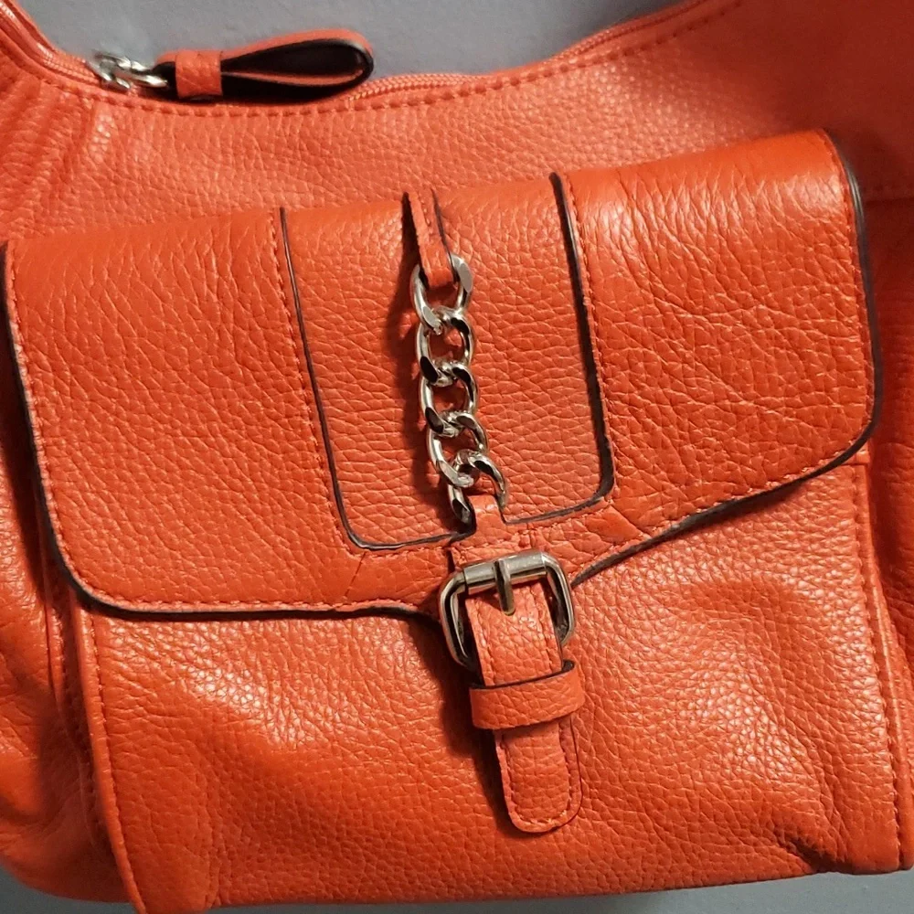 Purse - Picture 2 of 4
